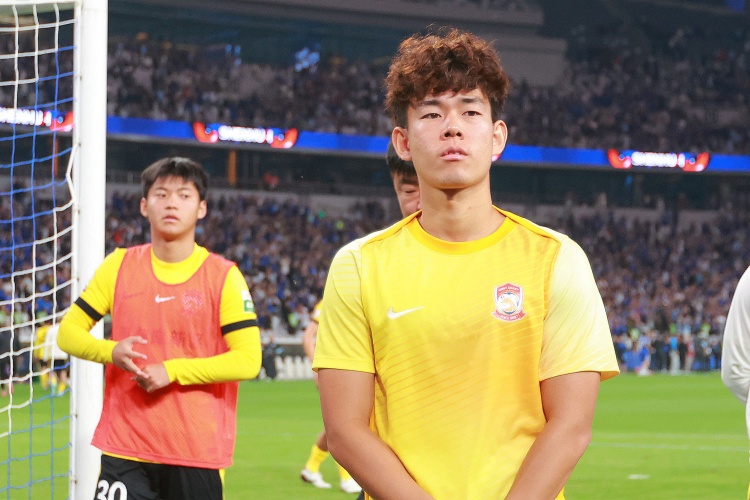 开云APP-曾是希望之星！何小珂迎来22岁生日，至今国内联赛0进球