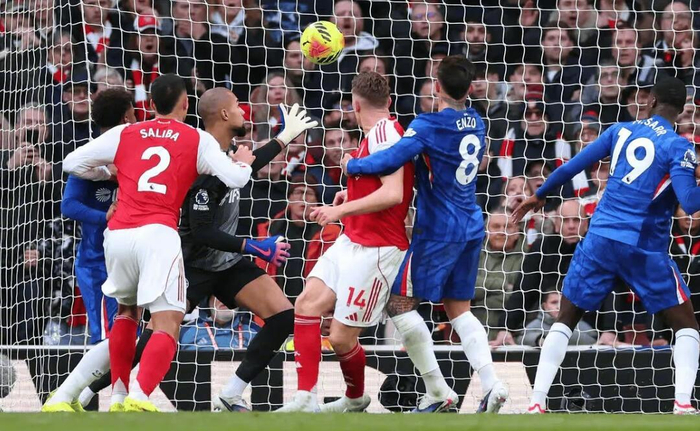 开云在线直播-前英超裁判呼吁严惩角球拉扯行为|任意球|马克-霍尔西|点球|英式橄榄球|太阳报_新浪体育_新浪新闻