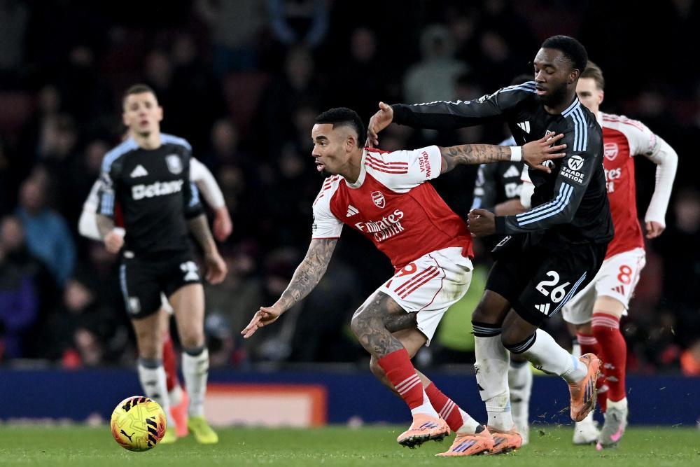 开云官网-靠谱不？曼城主场负倒数第一，枪手完胜红魔，英超冠军本轮悬念终